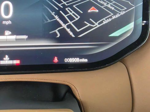 Used 2025 Land Rover Range Rover SE AWD/4WD image 24