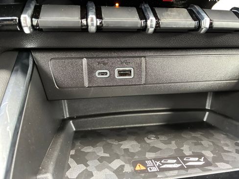 New 2026 GMC Canyon AT4 w/ Technology Plus Package AWD/4WD image 21