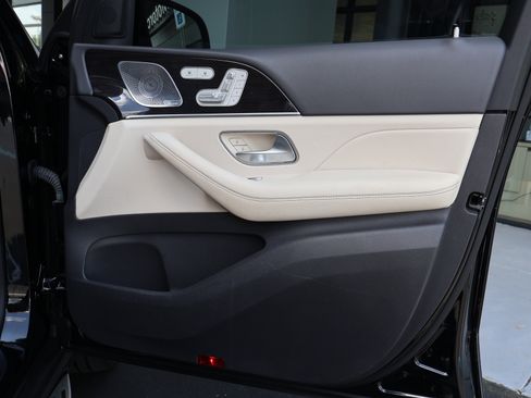 Certified 2020 Mercedes-Benz GLS 450 4MATIC image 29