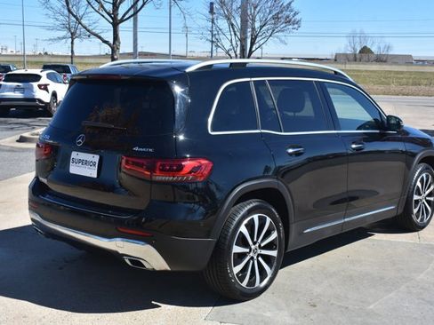 Used 2022 Mercedes-Benz GLB 250 4MATIC image 5