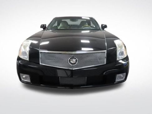 Used 2006 Cadillac XLR image 9