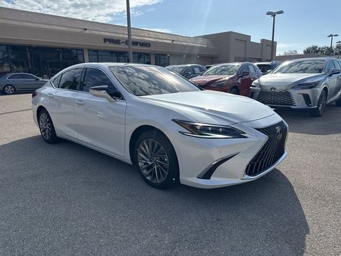 Used 2025 Lexus ES 350 Ultra Luxury image 21