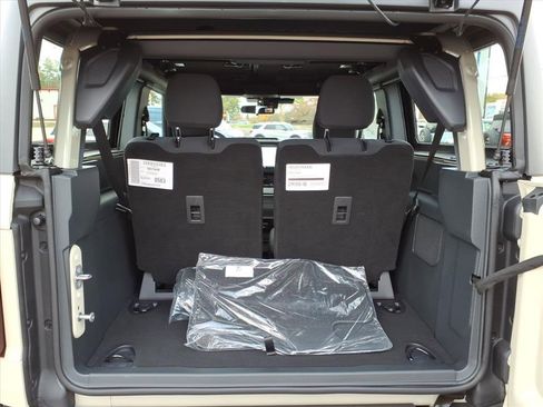 New 2025 Ford Bronco 2-Door w/ Sasquatch Package image 10