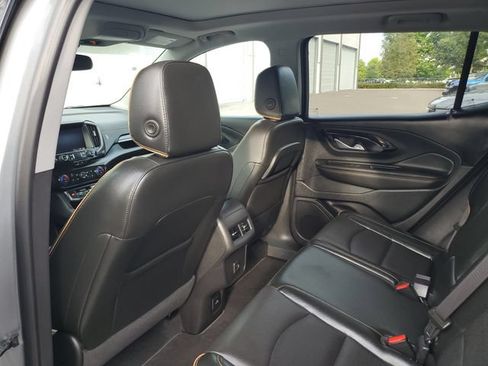 Used 2023 GMC Terrain AT4 AWD/4WD image 9