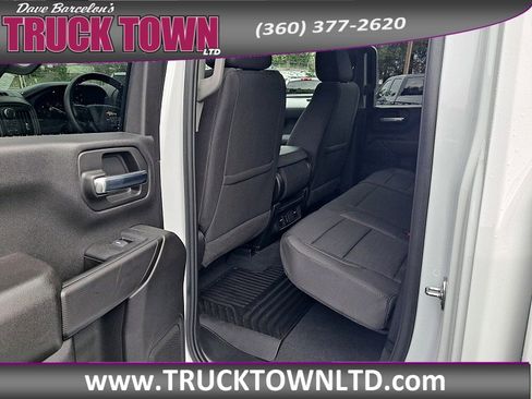 Used 2025 Chevrolet Silverado 2500 Custom w/ Custom Value Package image 14