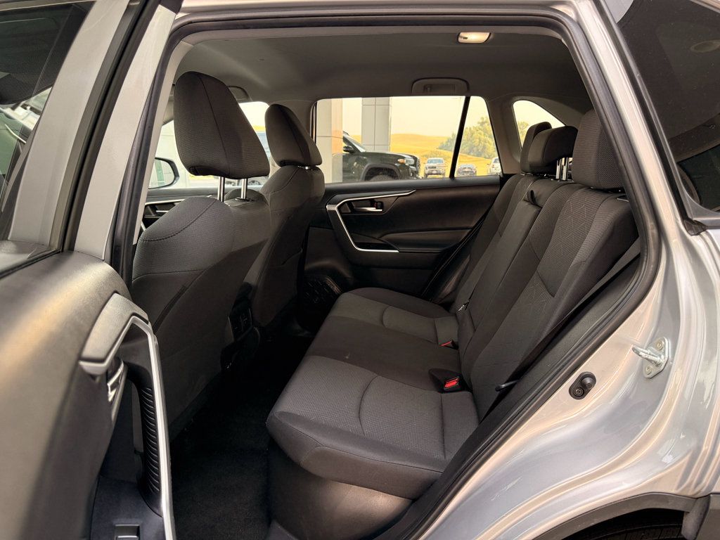 Used 2024 Toyota RAV4 XLE AWD/4WD image 24