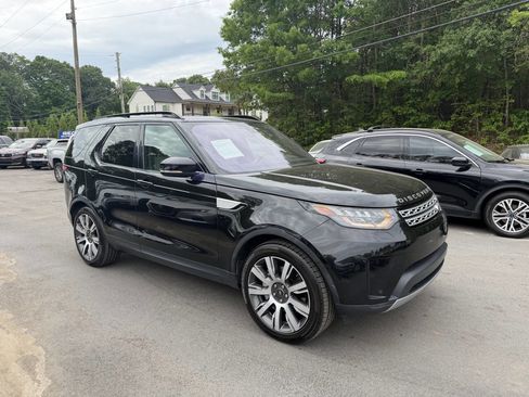 Used 2018 Land Rover Discovery HSE AWD/4WD image 3