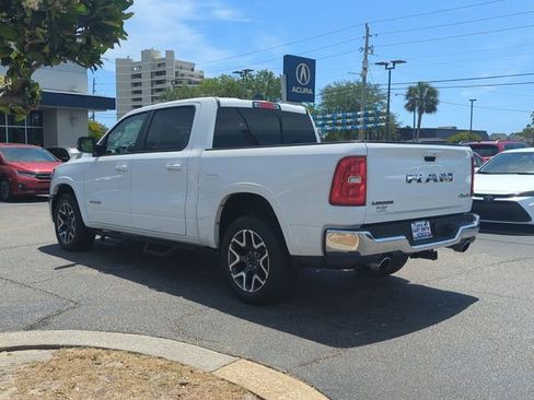 Used 2025 RAM 1500 Laramie AWD/4WD image 6