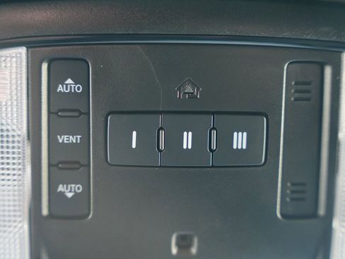 Used 2024 Dodge Durango GT image 32