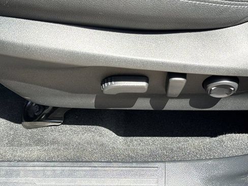 Used 2024 Subaru Forester Premium AWD/4WD image 16