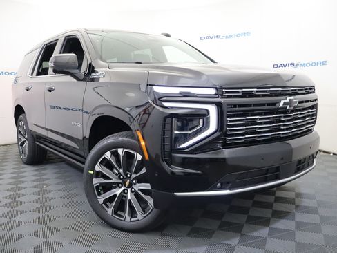 New 2026 Chevrolet Tahoe High Country image 2