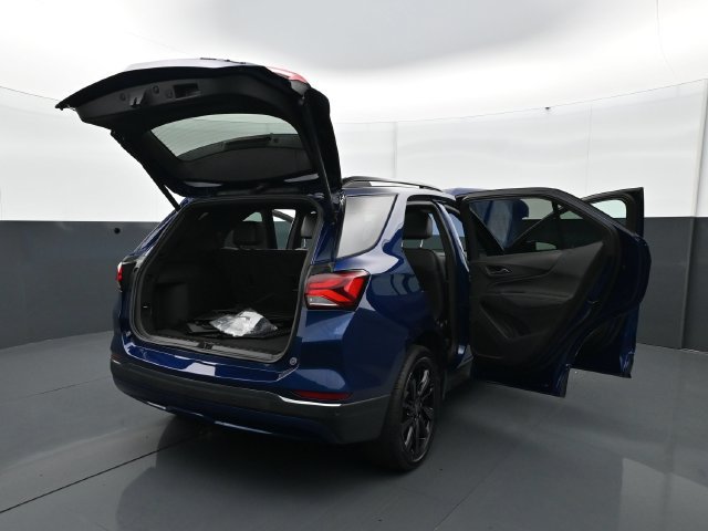 Used 2022 Chevrolet Equinox RS w/ RS Leather Package AWD/4WD image 34