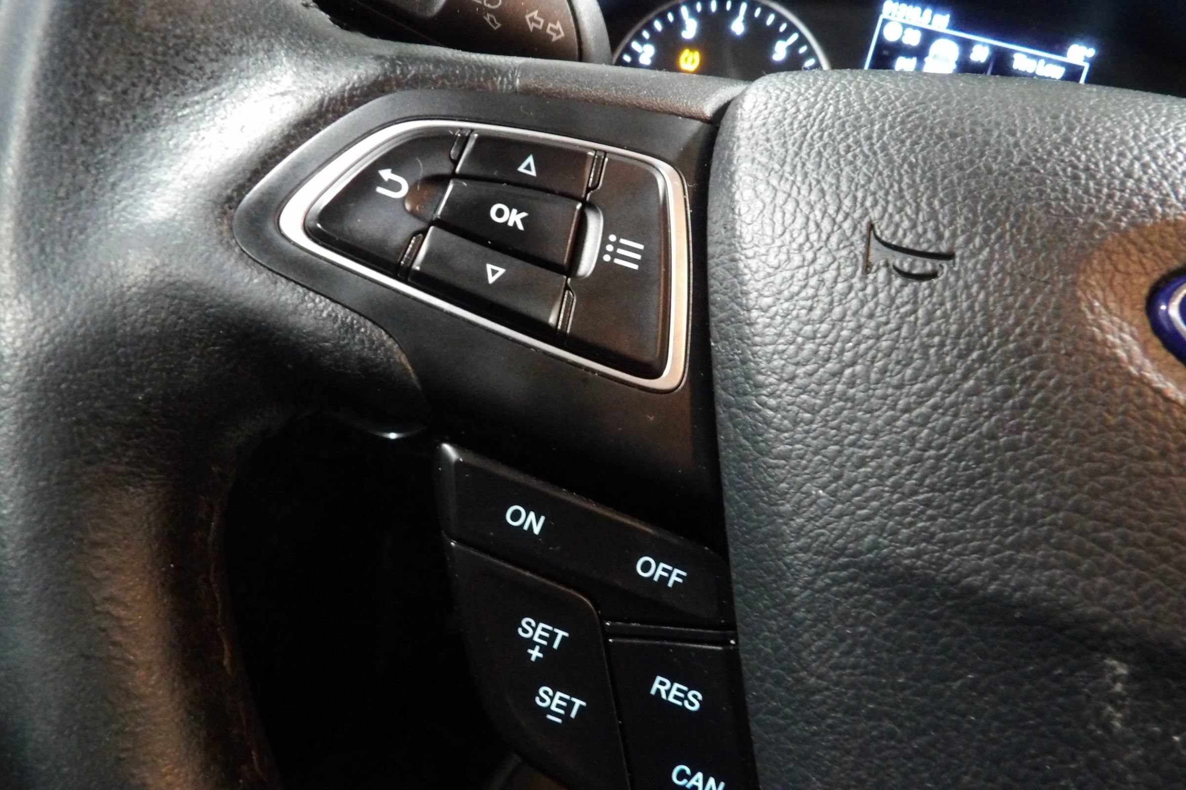 Used 2020 Ford EcoSport Titanium AWD/4WD image 16