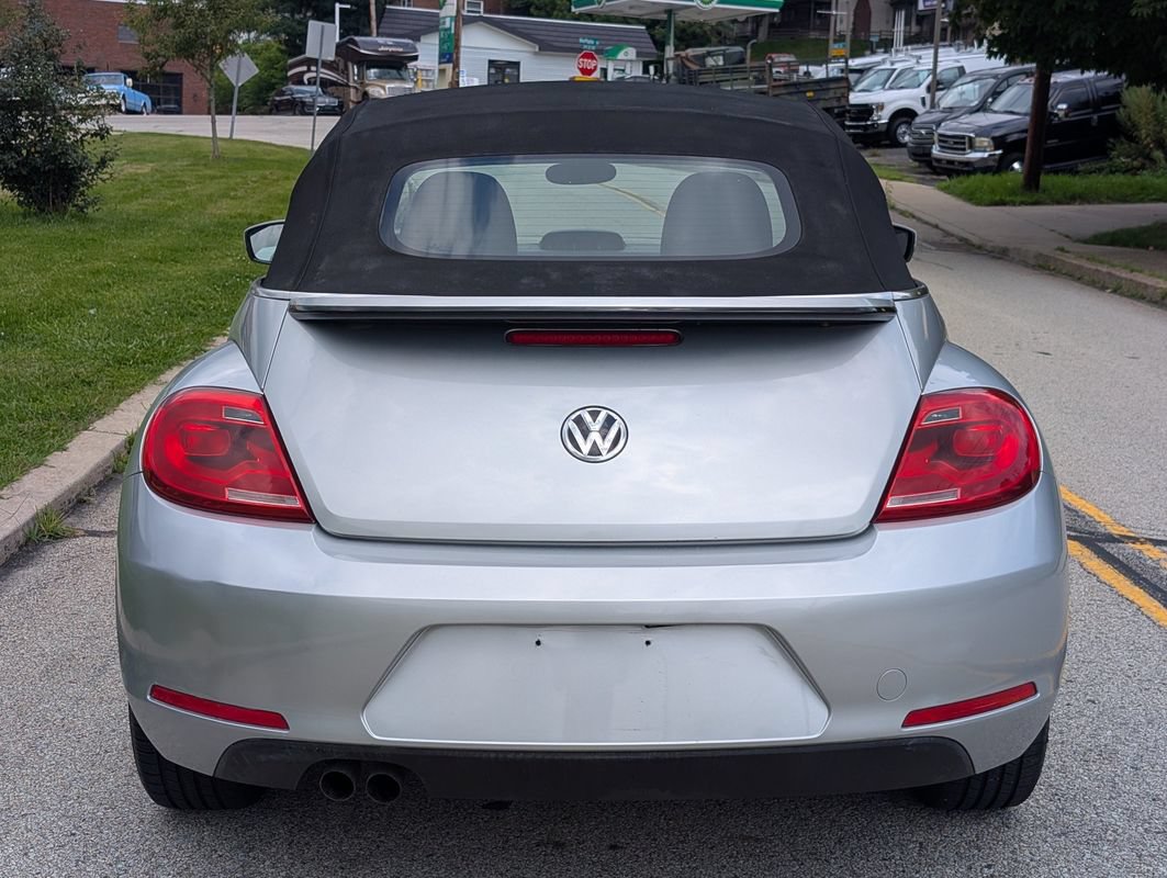 Used 2014 Volkswagen Beetle TDI FWD image 7