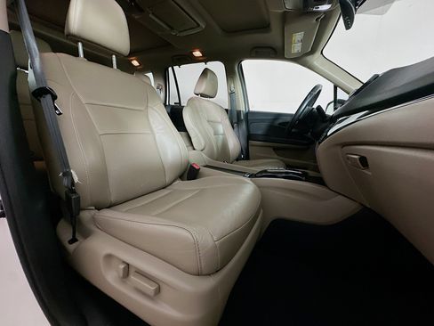 Used 2019 Honda Pilot Elite image 34