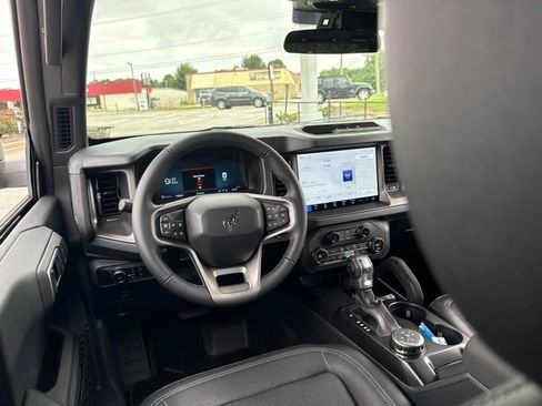 New 2026 Ford Bronco Big Bend w/ Black Diamond Package AWD/4WD image 18