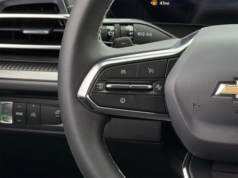 New 2026 Chevrolet Traverse LT image 13