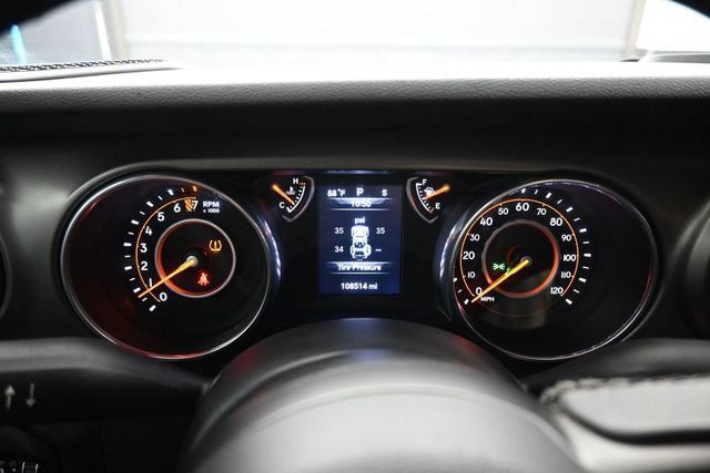 Used 2018 Jeep Wrangler Unlimited Sport S AWD/4WD image 13