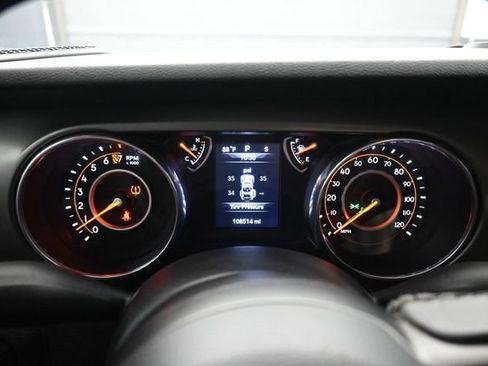 Used 2018 Jeep Wrangler Unlimited Sport S AWD/4WD image 13