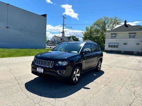 Used 2017 Jeep Compass High Altitude image 3