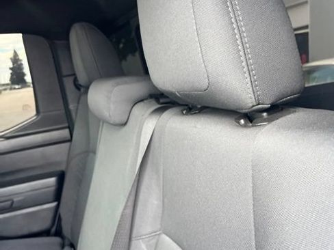 Used 2024 Toyota Tacoma SR5 w/ SR5 Upgrade Package AWD/4WD image 9