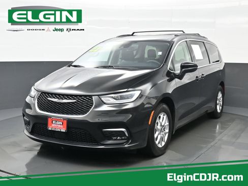 Used 2022 Chrysler Pacifica Touring-L FWD image 1