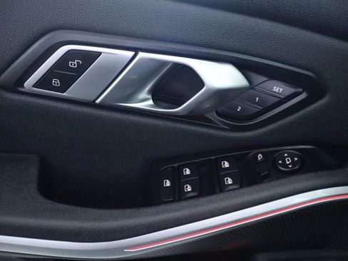 Used 2020 BMW 330i Sedan w/ M Sport Package image 28