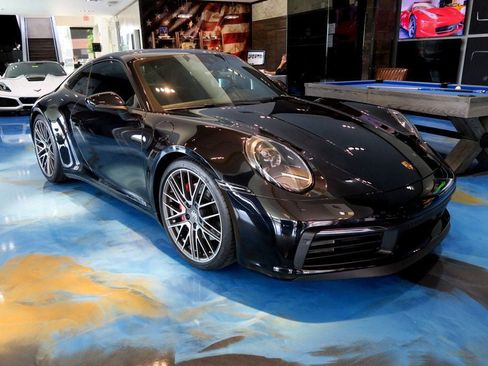 Used 2024 Porsche 911 Carrera 4S AWD/4WD image 39