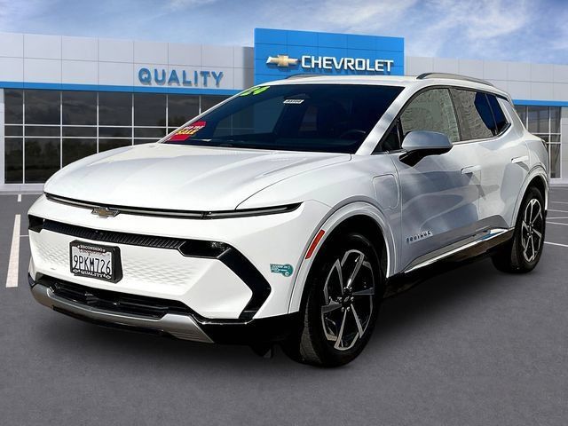 Certified 2024 Chevrolet Equinox EV LT FWD image 3