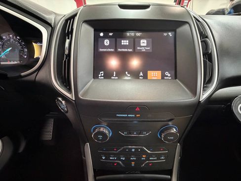 Used 2017 Ford Edge SEL w/ Equipment Group 201A AWD/4WD image 18
