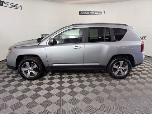 Used 2016 Jeep Compass High Altitude AWD/4WD image 3