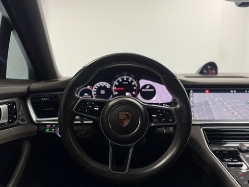 Used 2018 Porsche Panamera 4 w/ Premium Package Plus AWD/4WD image 52
