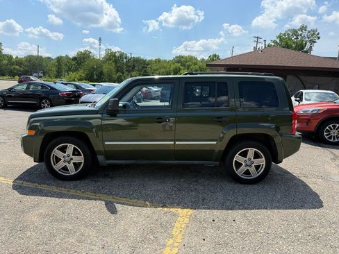 Used 2008 Jeep Patriot Limited AWD/4WD image 4