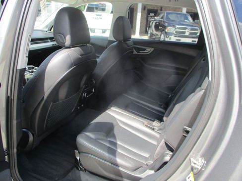 Used 2018 Audi Q7 3.0T Prestige AWD/4WD image 15