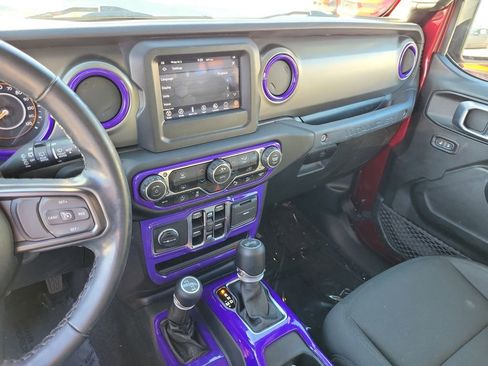 Used 2021 Jeep Wrangler Unlimited Sport image 22