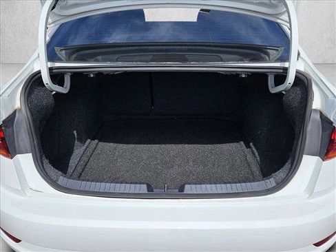 Used 2019 Volkswagen Jetta FWD image 6