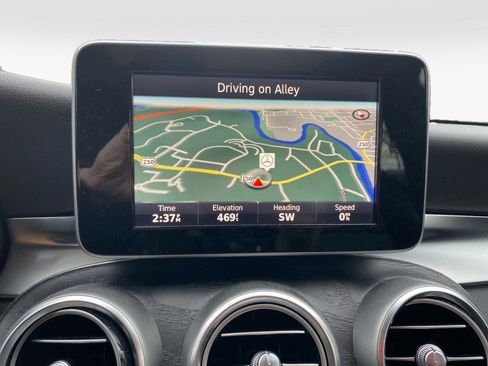 Used 2017 Mercedes-Benz C 300 4MATIC Sedan image 17