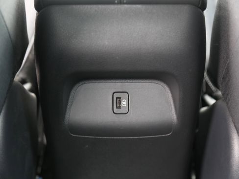 Used 2025 Nissan Sentra SV image 17