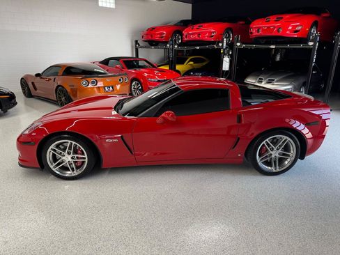 Used 2007 Chevrolet Corvette Z06 w/ Preferred Equipment Group RWD image 8