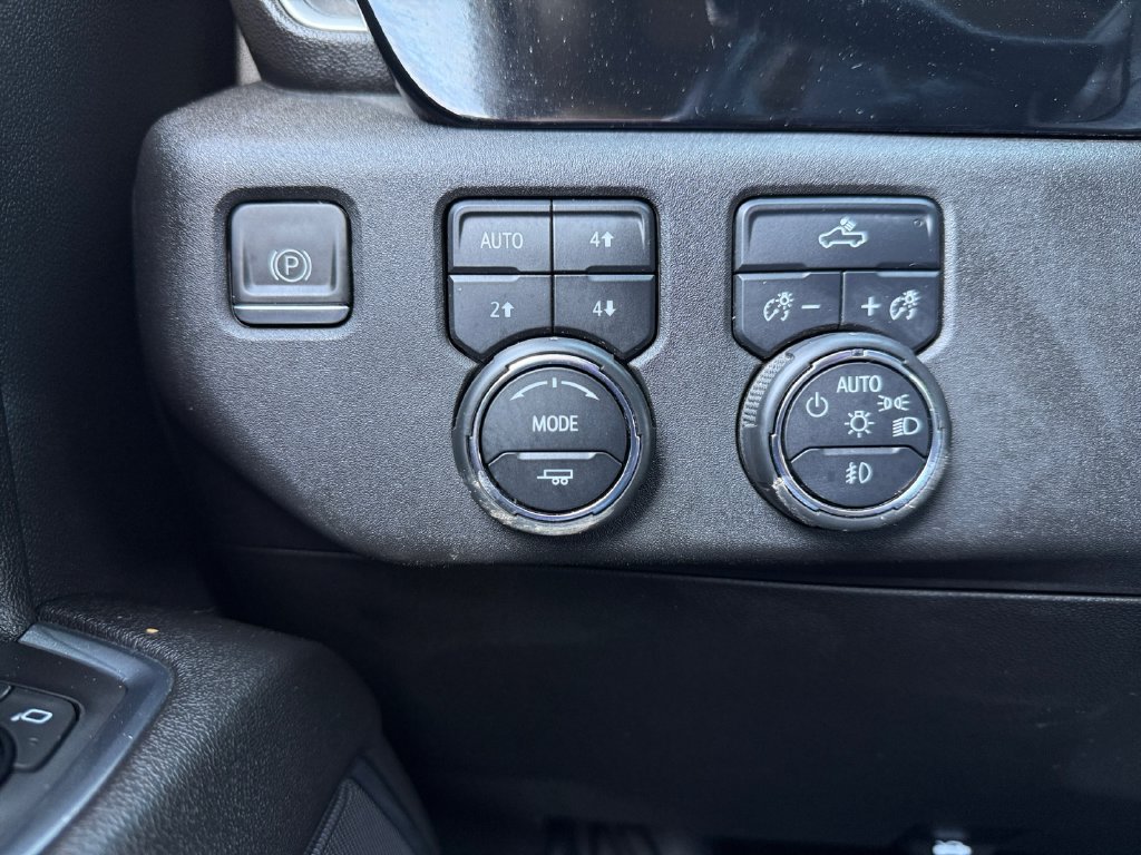 Used 2023 Chevrolet Silverado 1500 RST AWD/4WD image 49