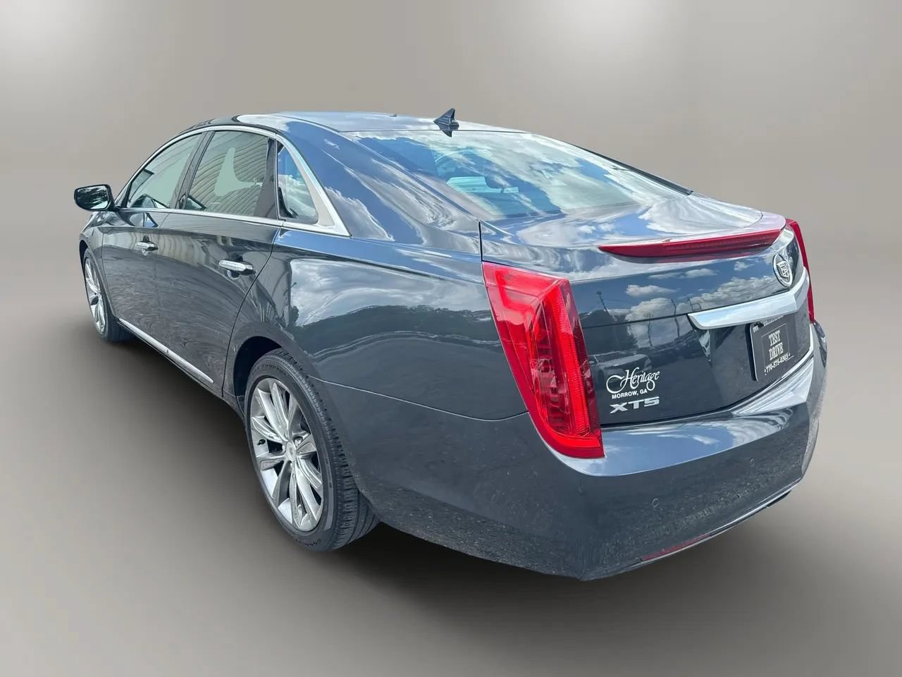 Used 2013 Cadillac XTS FWD image 8