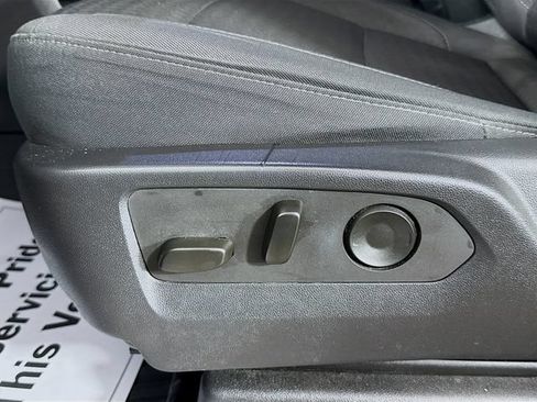 Used 2023 Chevrolet Silverado 1500 LT Trail Boss AWD/4WD image 22