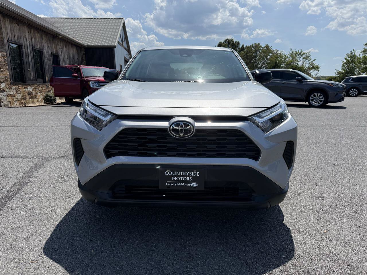 Used 2024 Toyota RAV4 LE FWD image 9