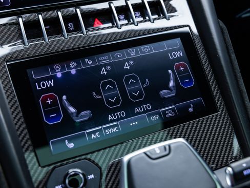 Used 2024 Lamborghini Urus Performante image 88