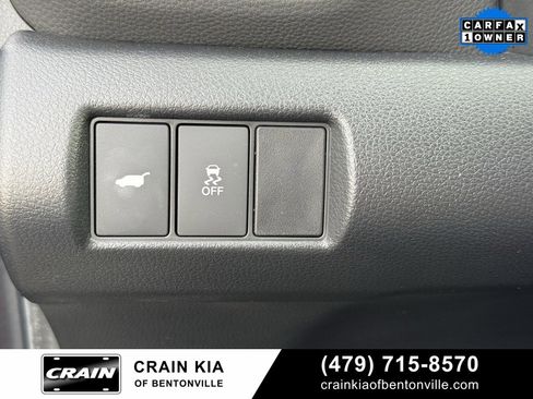 Used 2025 Honda Pilot Touring image 13