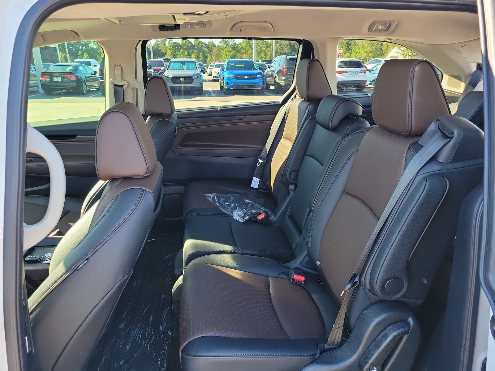 New 2027 Honda Odyssey Elite image 28
