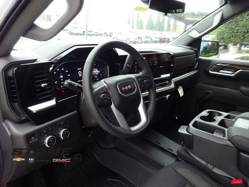 New 2026 GMC Sierra 1500 Elevation image 13