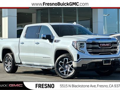 New 2026 GMC Sierra 1500 SLT w/ SLT Premium Package