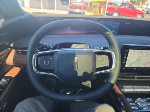 New 2026 Lincoln Nautilus Reserve AWD/4WD image 33