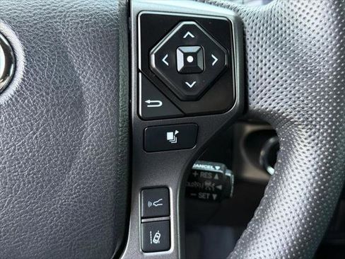 Certified 2023 Toyota Tacoma TRD Off-Road AWD/4WD image 19
